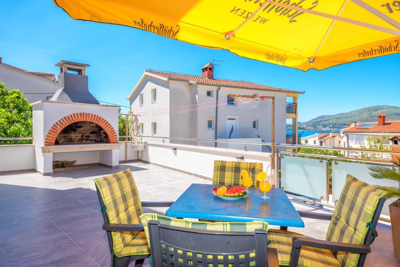 Villa Mihaela Trogir Buitenkant foto