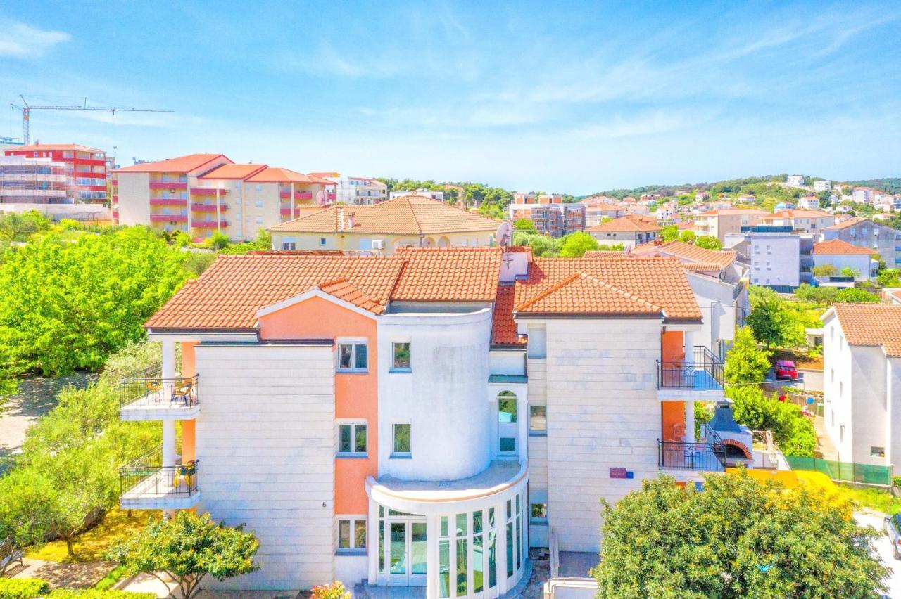 Villa Mihaela Trogir Buitenkant foto