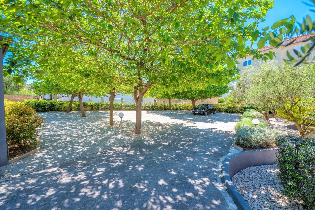 Villa Mihaela Trogir Buitenkant foto