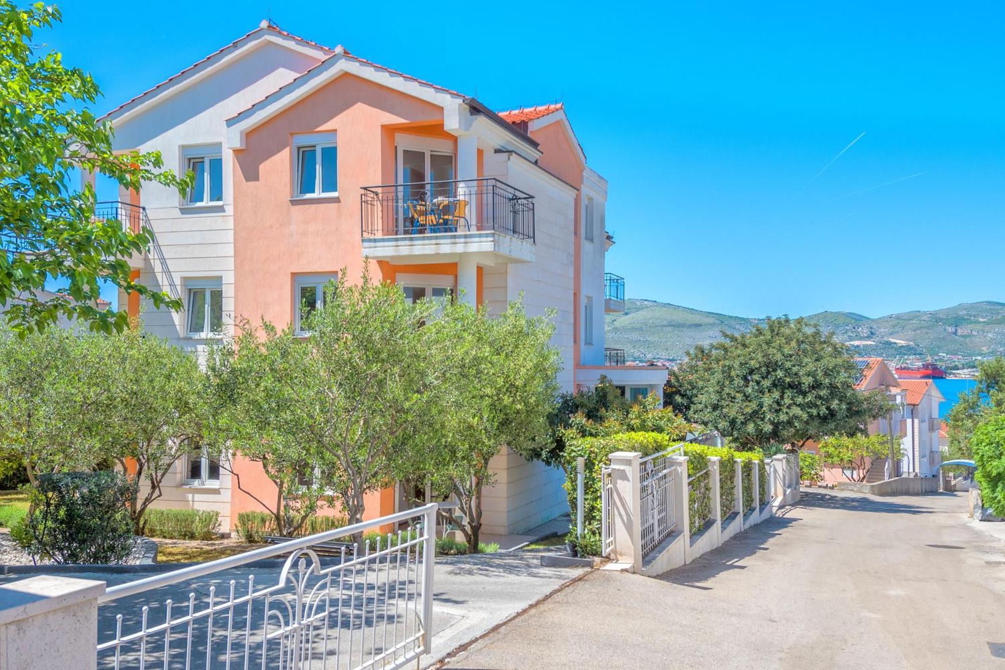 Villa Mihaela Trogir Buitenkant foto