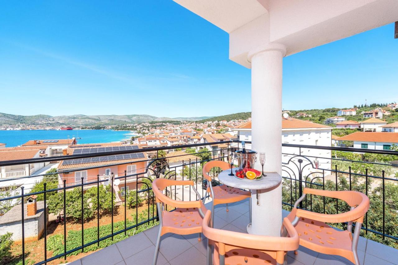 Villa Mihaela Trogir Buitenkant foto